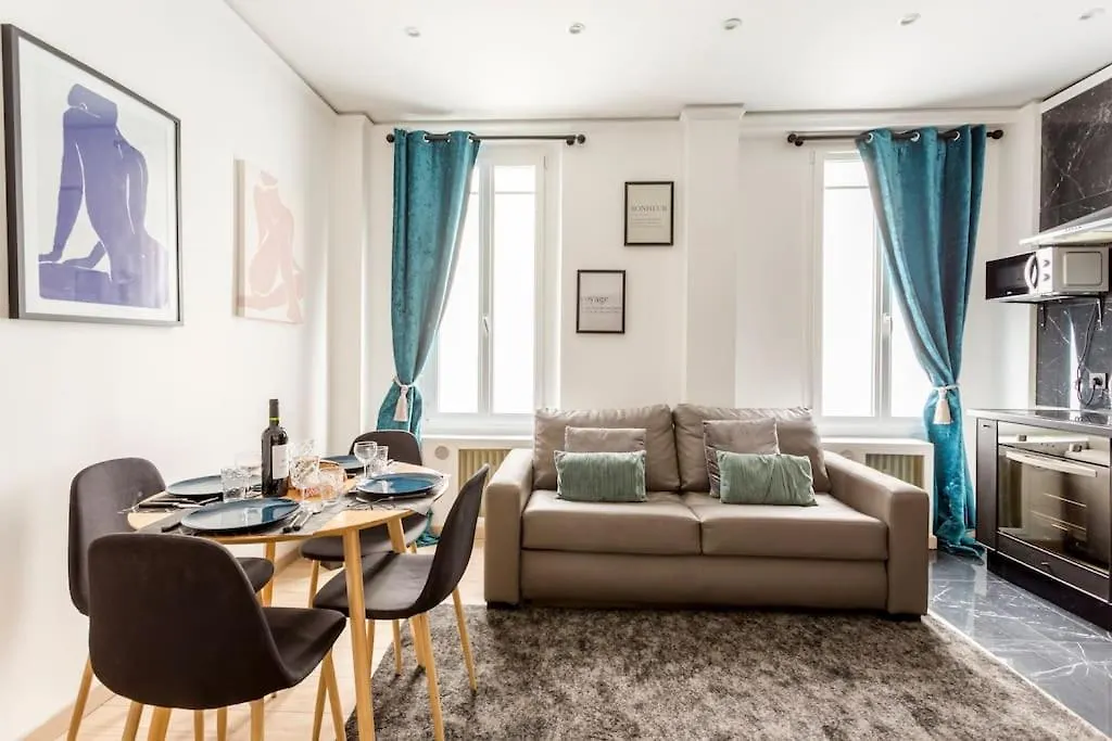 Suite Paris, Tour Eiffel, Champs Elysees Paris